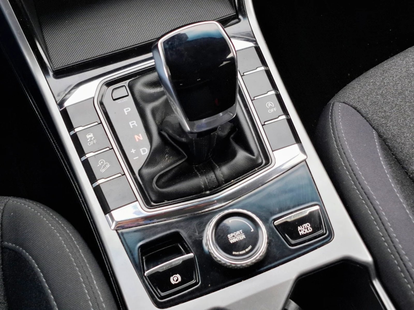 SsangYong KORANDO 1.6 GLX CD211 TD DIESEL 4X2 AT 5P 2023 - Imagen 19 de 20