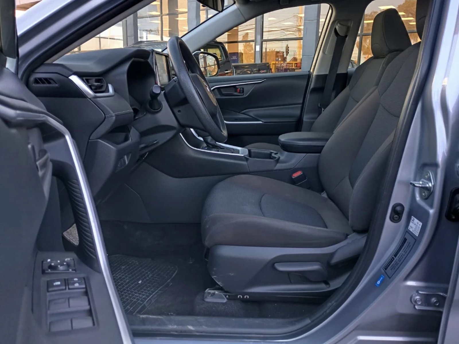 Toyota Rav4 2025 - Imagen 13 de 20