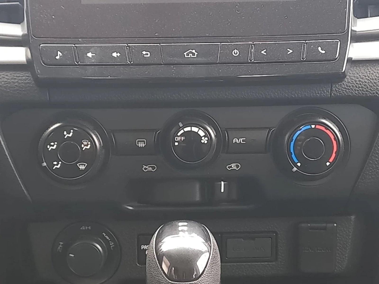 Mazda Bt-50 2024 - Imagen 16 de 20