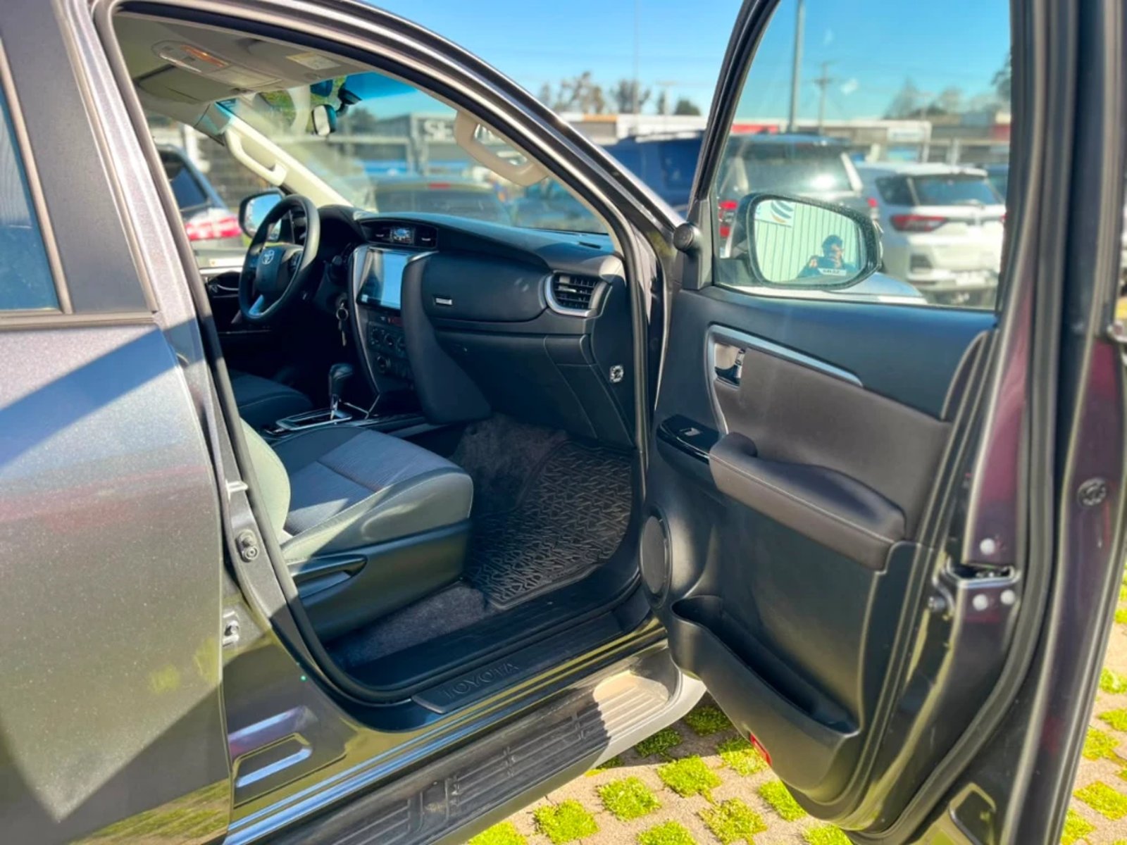 Toyota Fortuner 2024 - Imagen 7 de 12