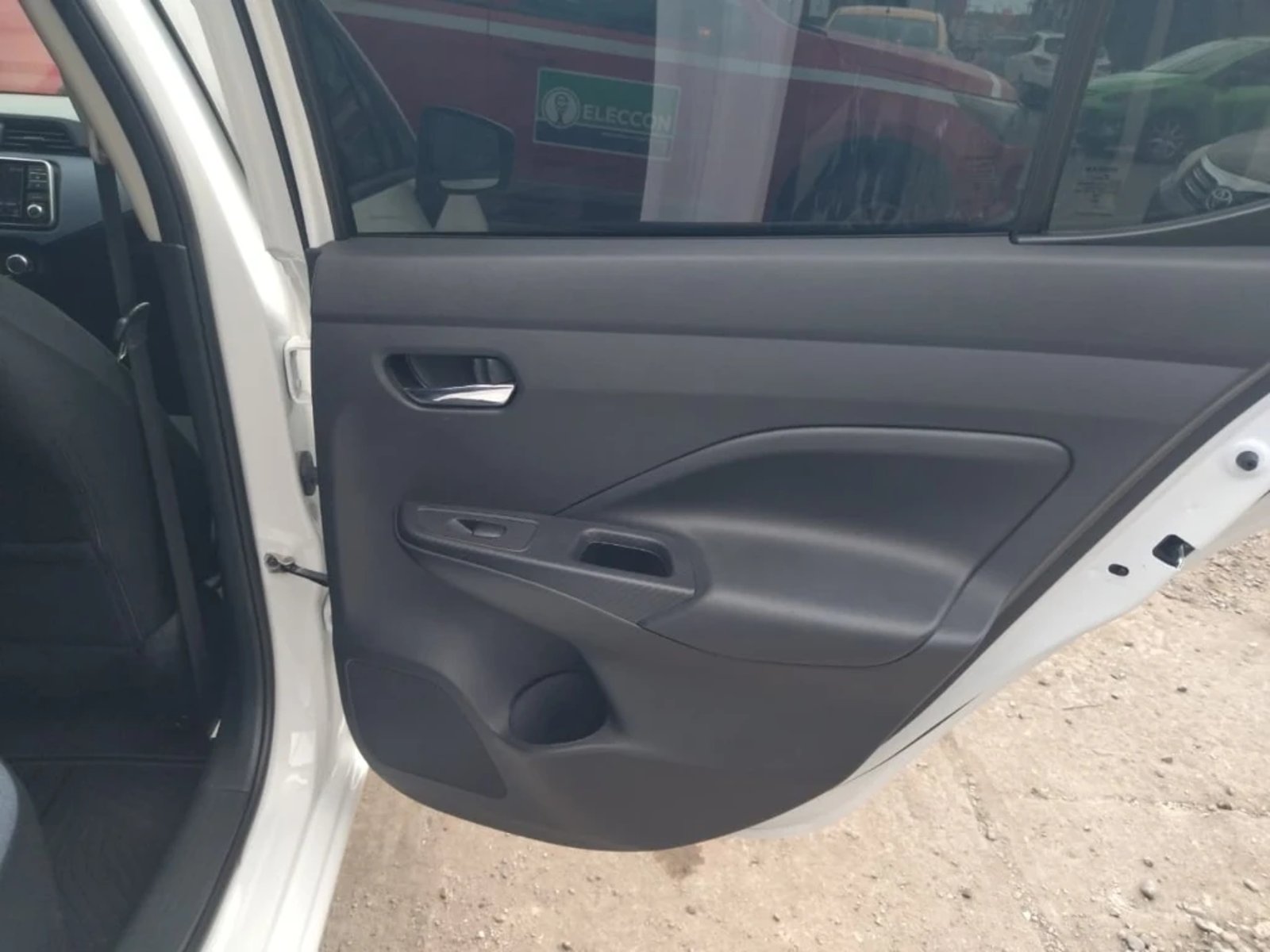 Nissan Versa 2024 - Imagen 18 de 20