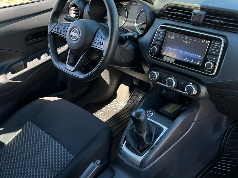 Nissan Versa 2025 - Imagen 16 de 20