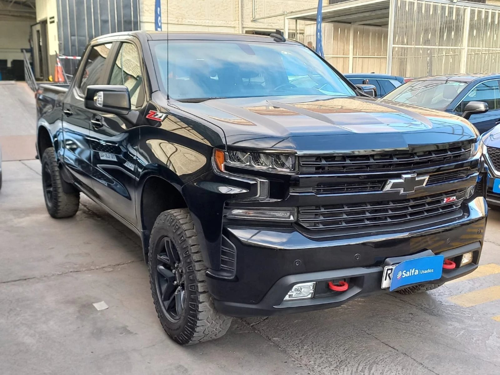 Chevrolet SILVERADO 5.3 LT TRAILBOSS Z71 4X4 AT 4P 2022 - Foto 3 de 20