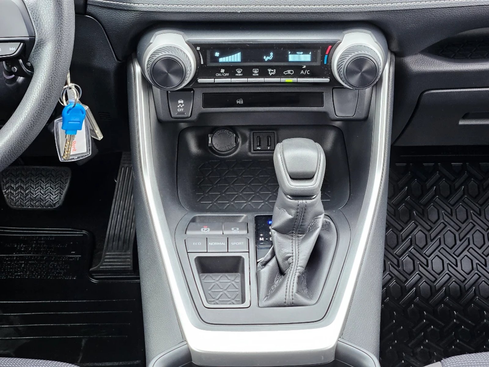 Toyota Rav4 2025 - Imagen 16 de 20