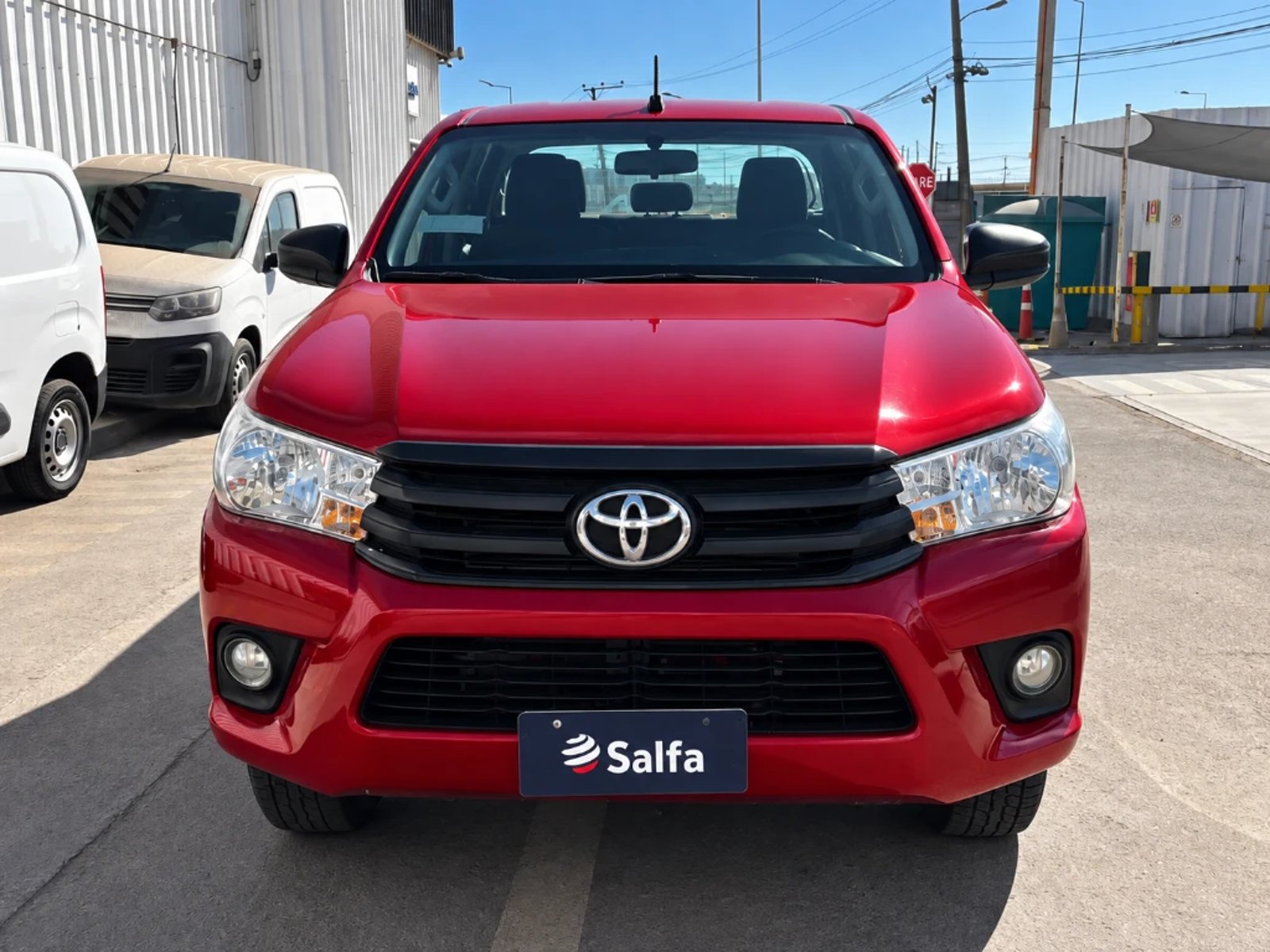 Toyota Hilux 2023 - Foto 2 de 20