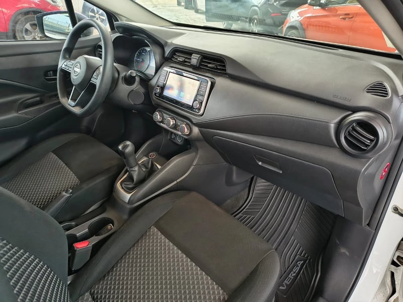 Nissan Versa 2025 - Imagen 17 de 20