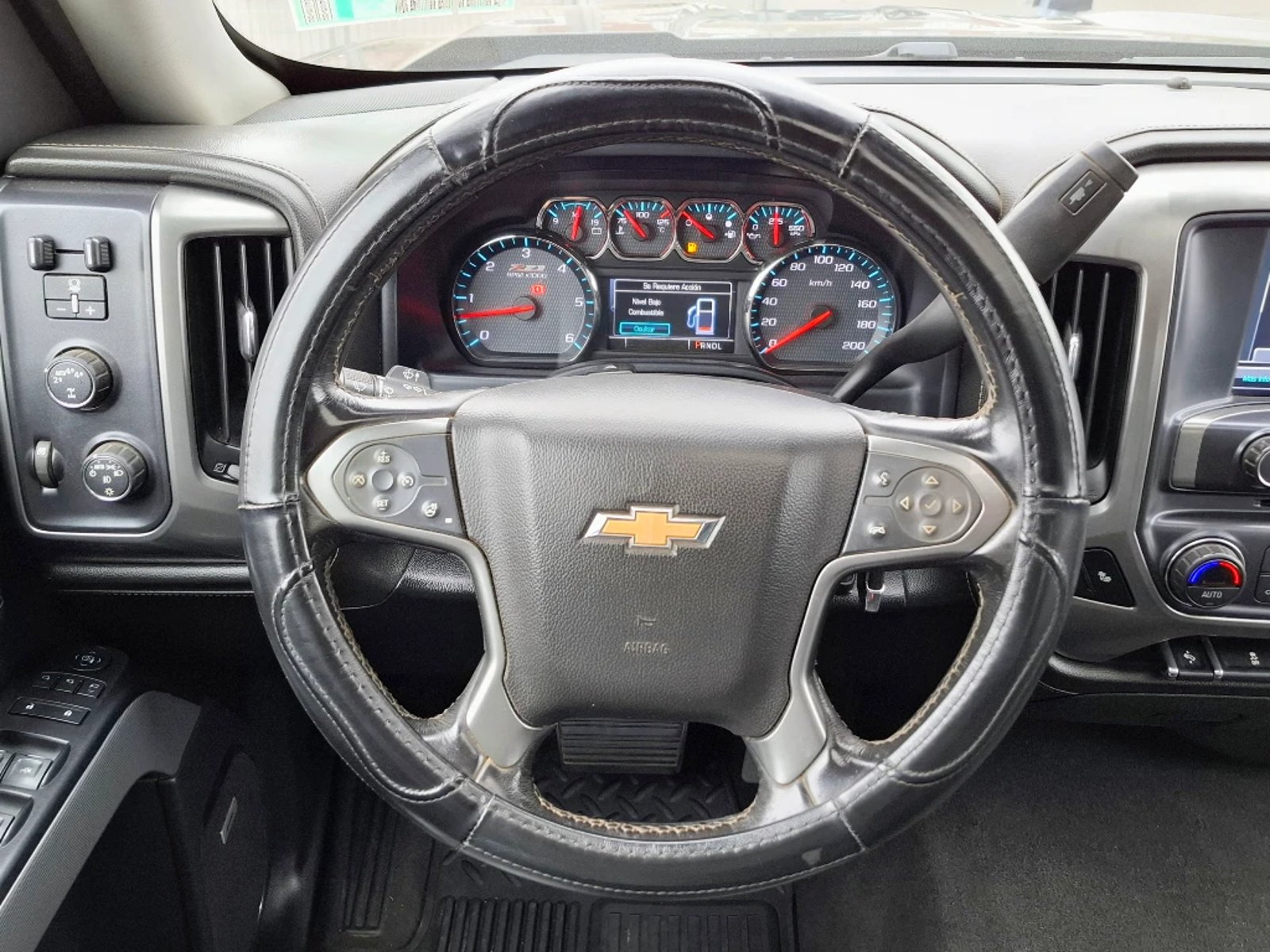 CHEVROLET SILVERADO 5.3 LT 4WD EXT Z71 DOB. CAB. AT 4P 2019 - Imagen 14 de 20