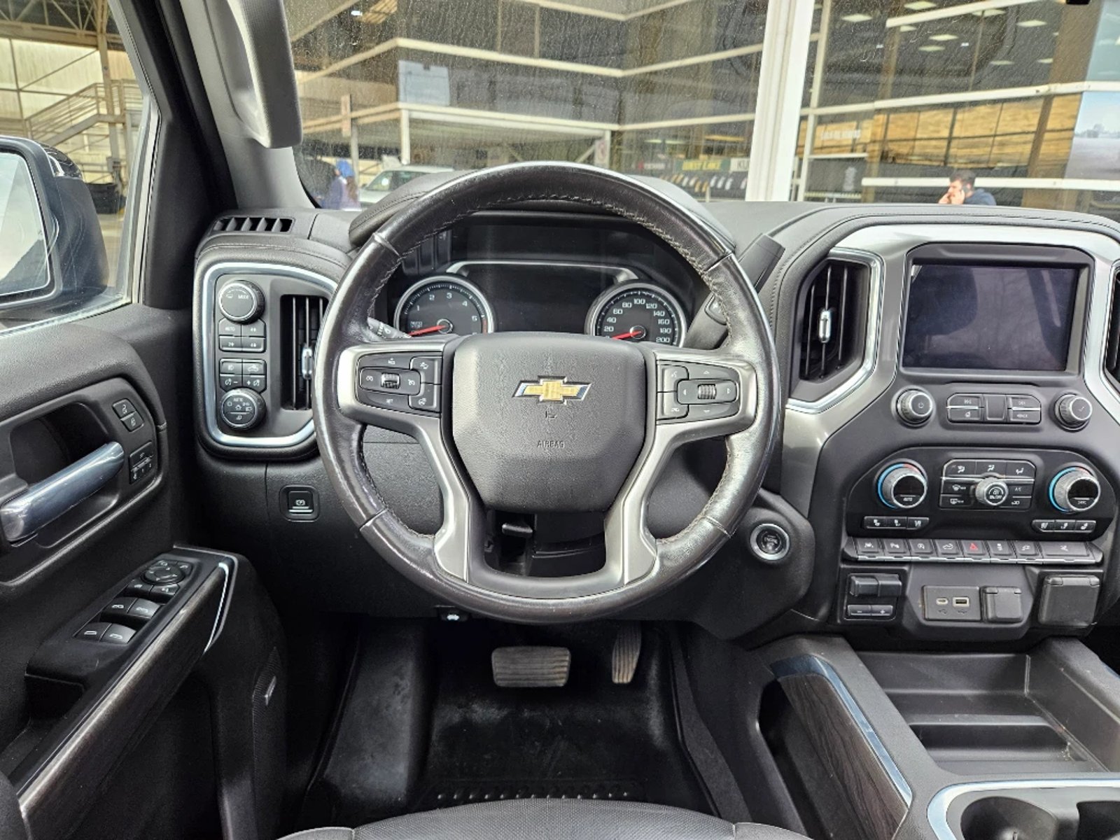 Chevrolet Silverado 2022 - Imagen 16 de 20