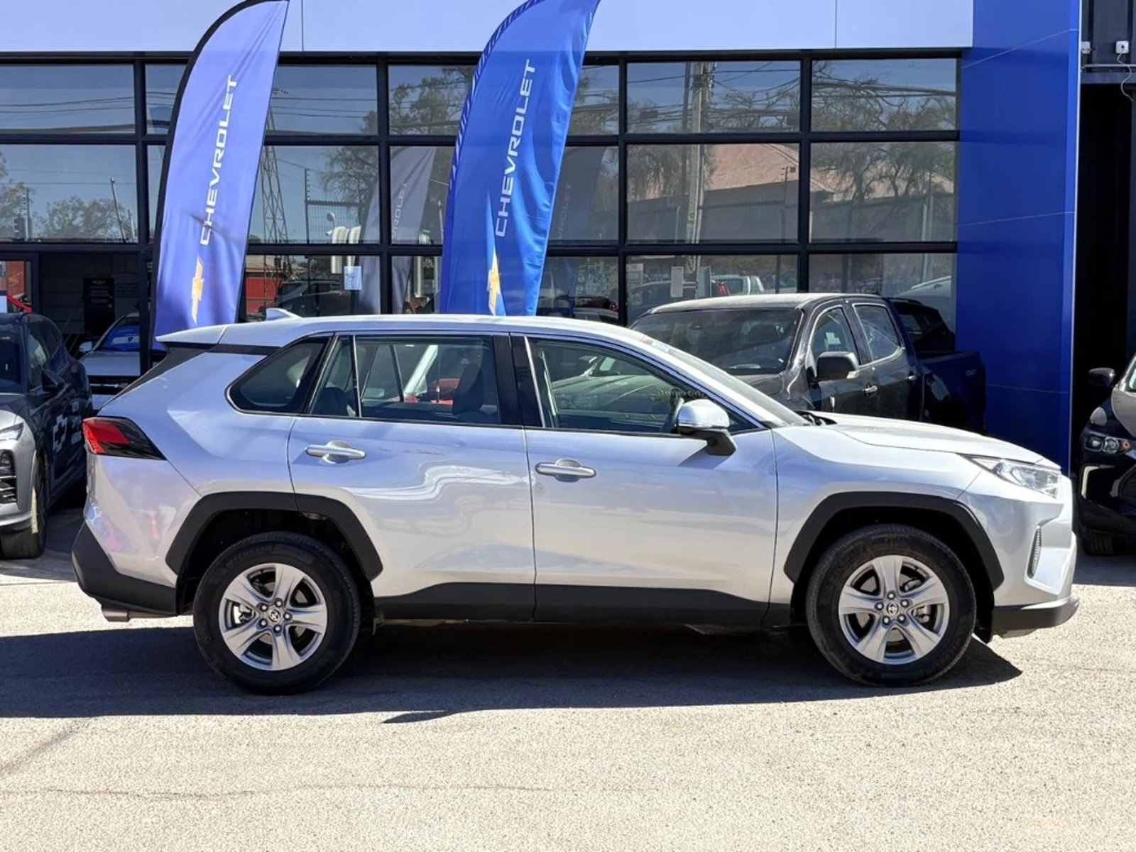 Toyota Rav4 2023 - Foto 4 de 20