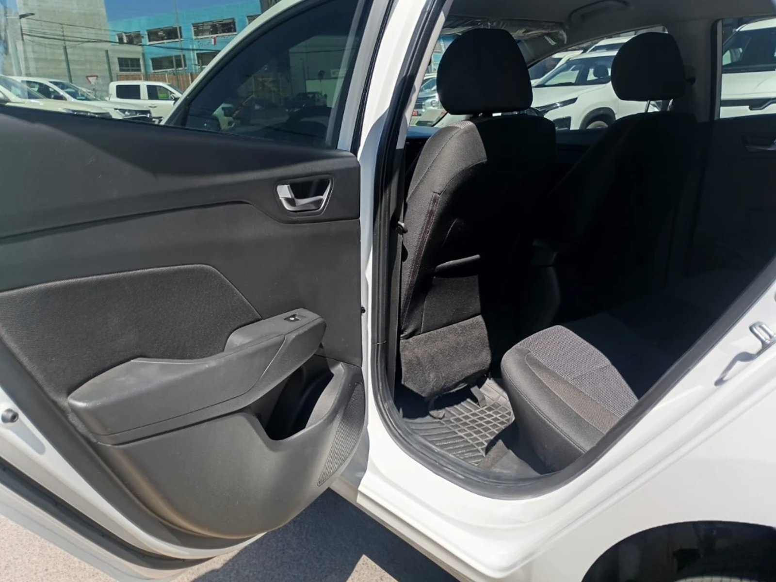 Hyundai Accent 2024 - Imagen 18 de 20