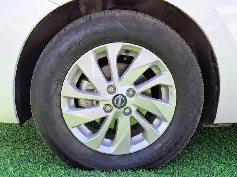 Nissan Versa 2025 - Imagen 6 de 20