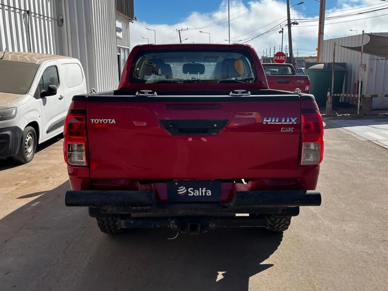 Toyota Hilux 2023 - Imagen 6 de 20