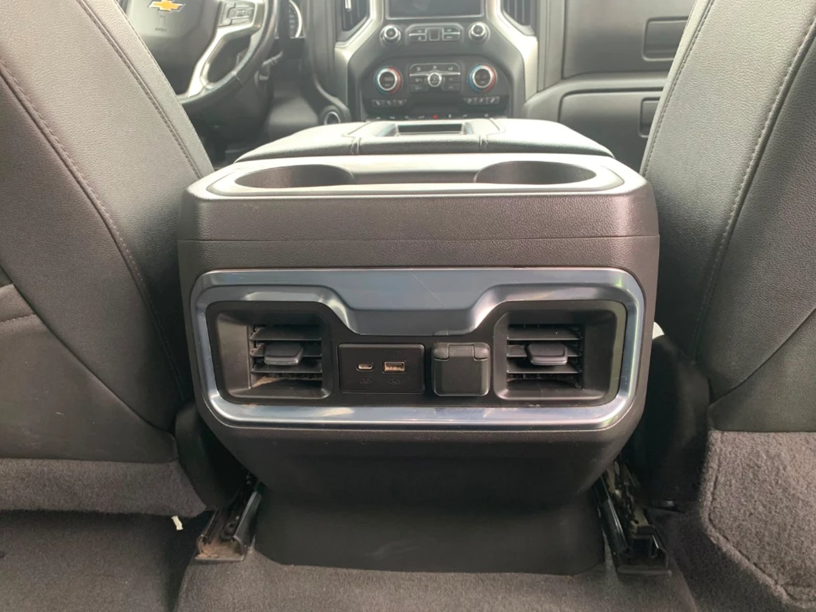 Chevrolet Silverado 2022 - Imagen 12 de 18