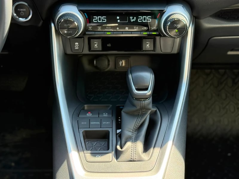 Toyota Rav4 2025 - Imagen 14 de 20