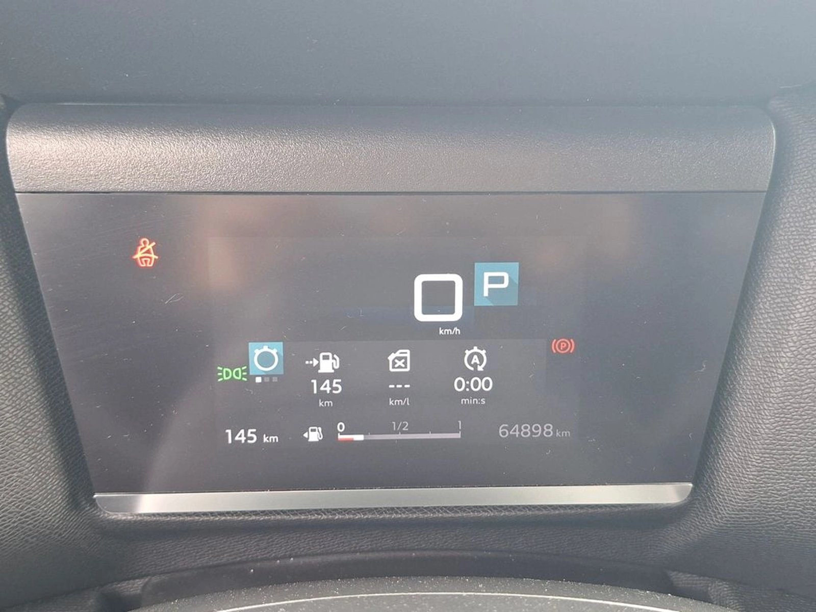 Citroën C4 1.2 PURETECH FEEL 4X2 130 SS EAT8 AT 5P 2023 - Imagen 18 de 20