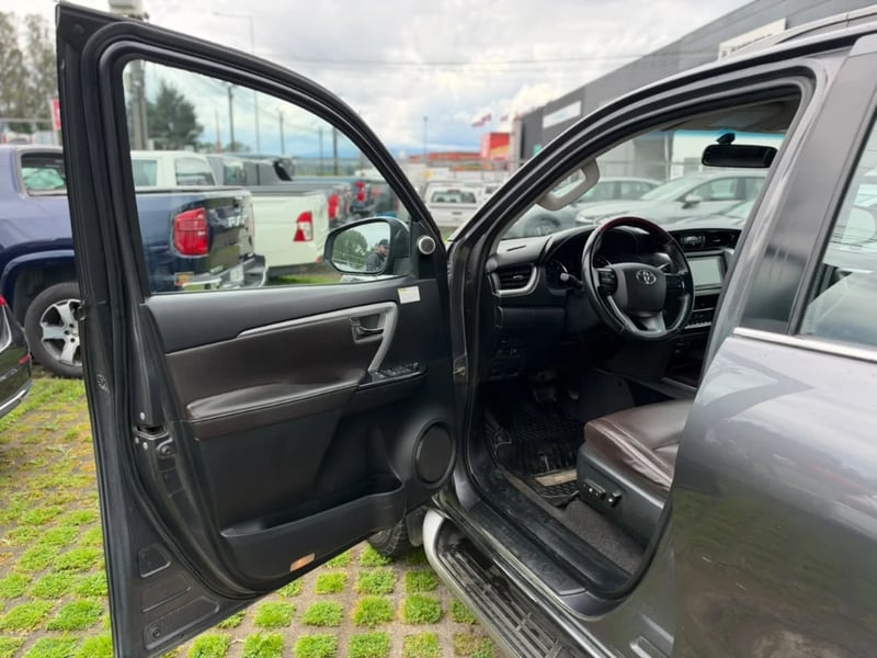 Toyota Fortuner 2019 - Imagen 9 de 20