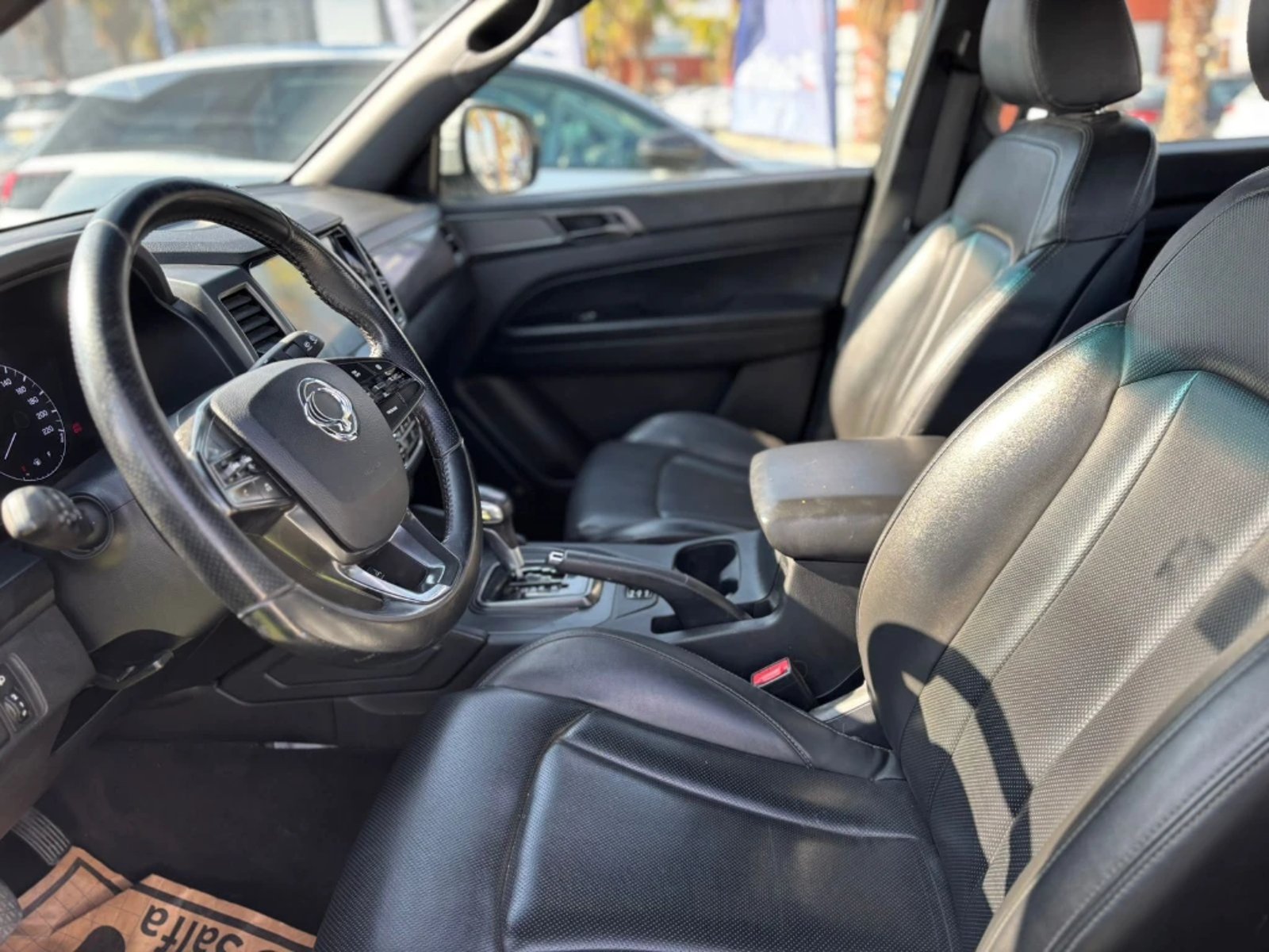 SsangYong GRAND MUSSO 2.2 GRAND LIMITED TD DIESEL 4WD AT6 4P 2023 - Imagen 19 de 20