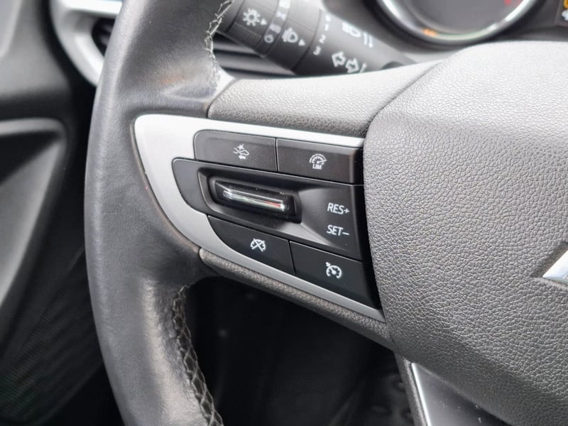 Chevrolet Tracker 2022 - Imagen 12 de 20