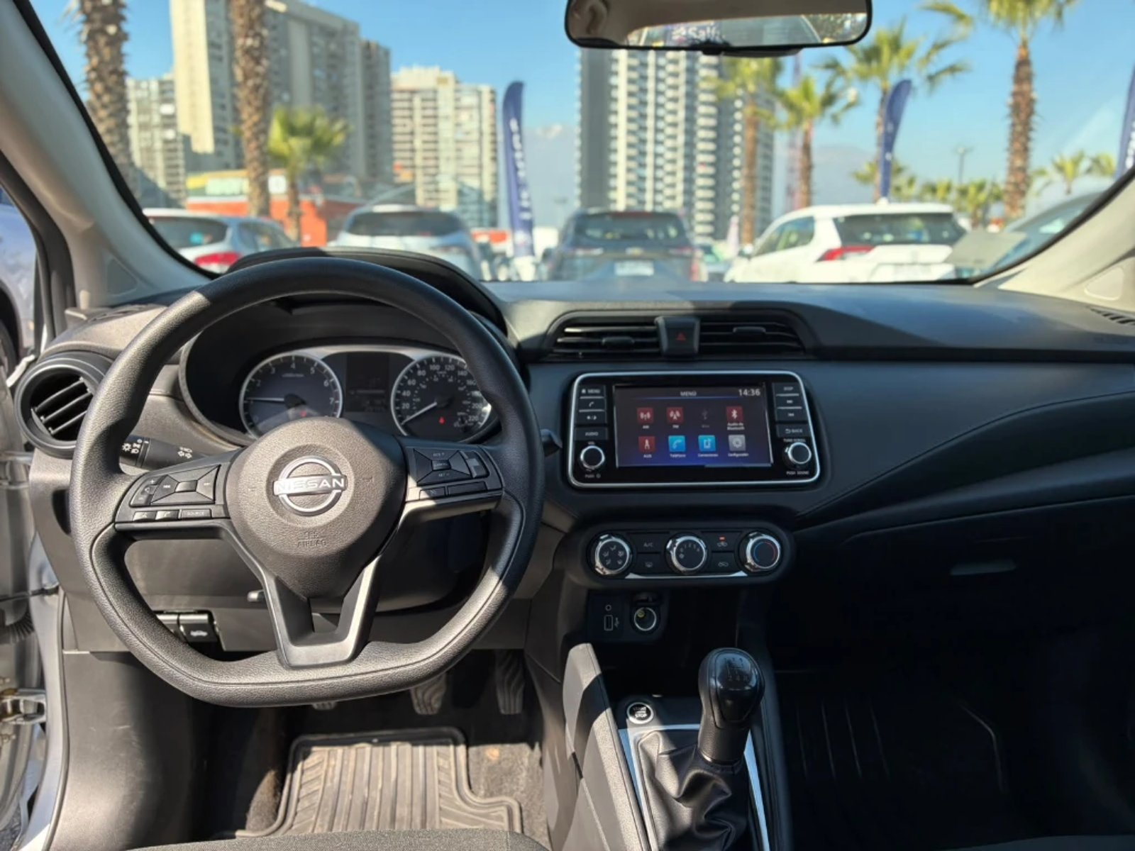 Nissan Versa 2025 - Imagen 10 de 20