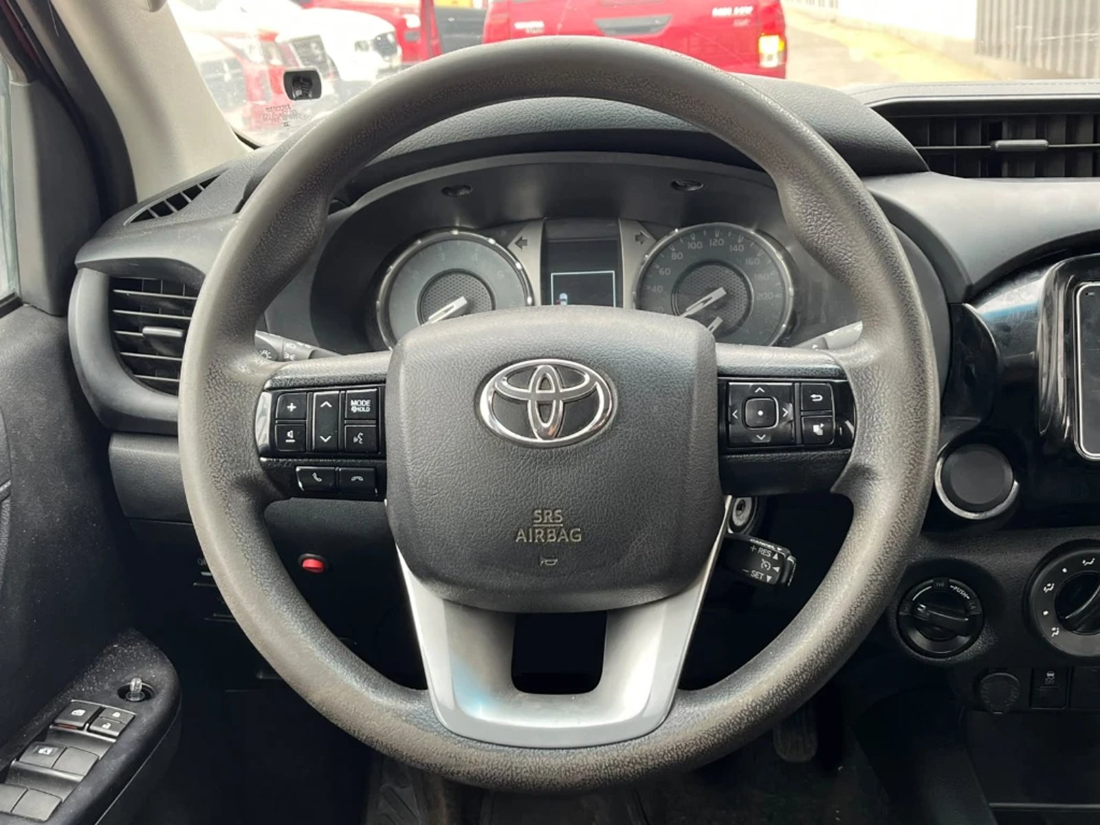 Toyota Hilux 2024 - Imagen 13 de 20