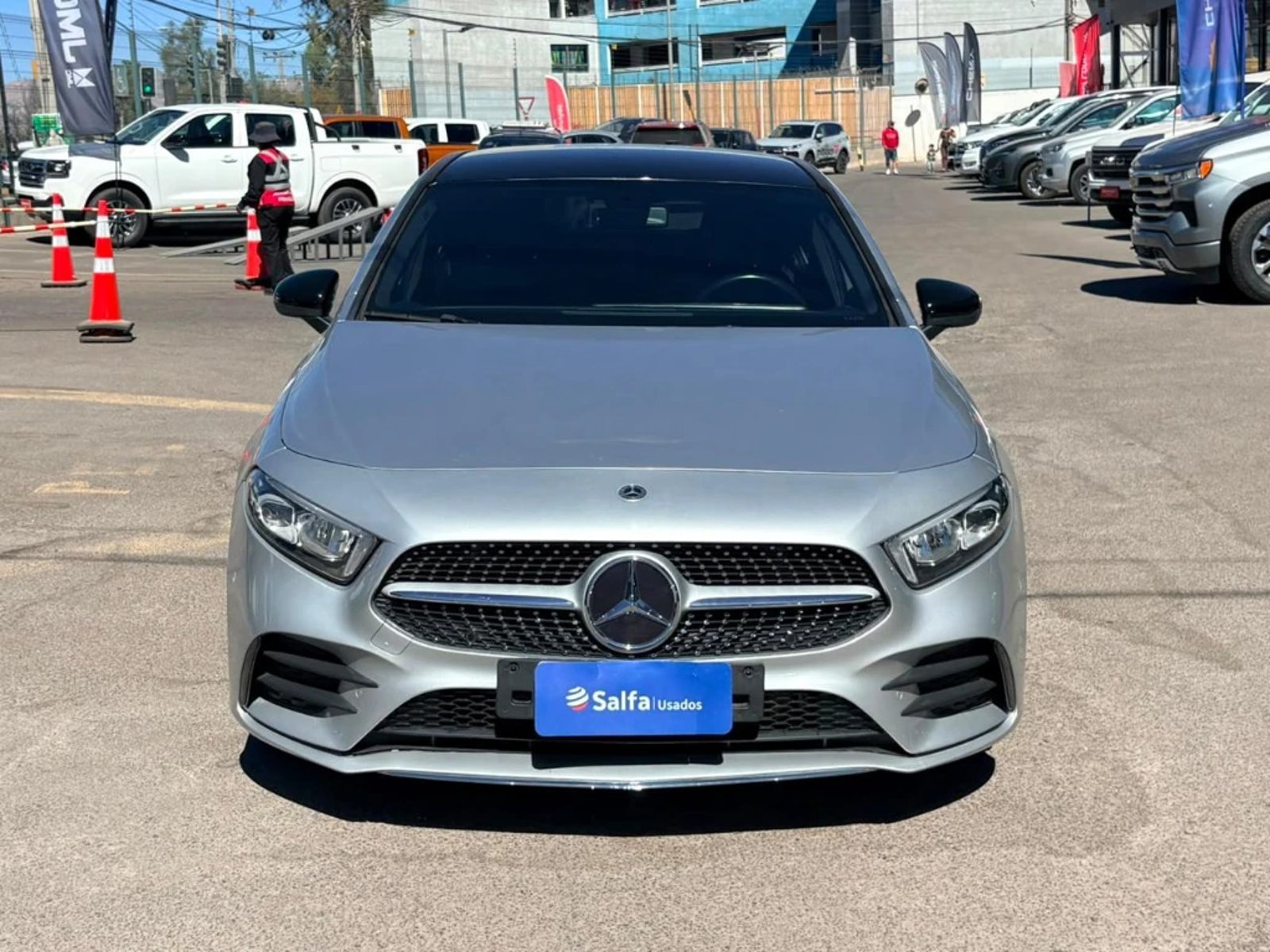 Mercedes-Benz A 200 2023 - Foto 2 de 20