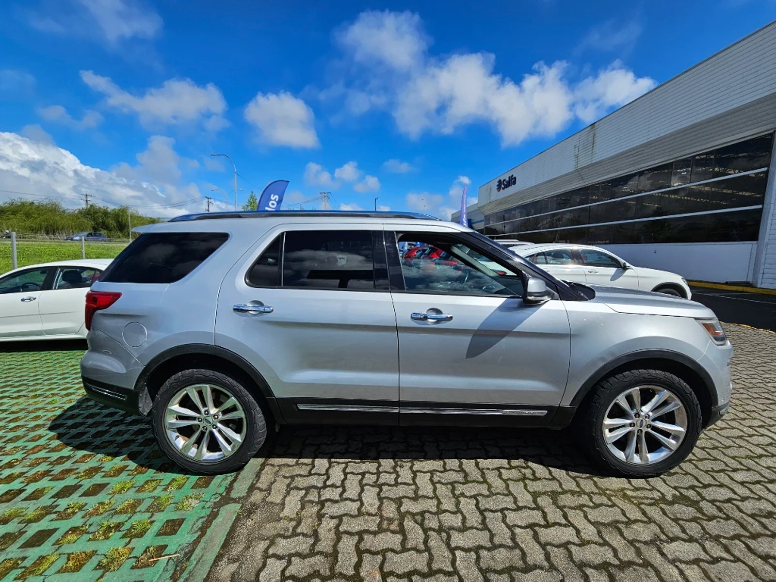 Ford Explorer 2020 - Foto 4 de 20