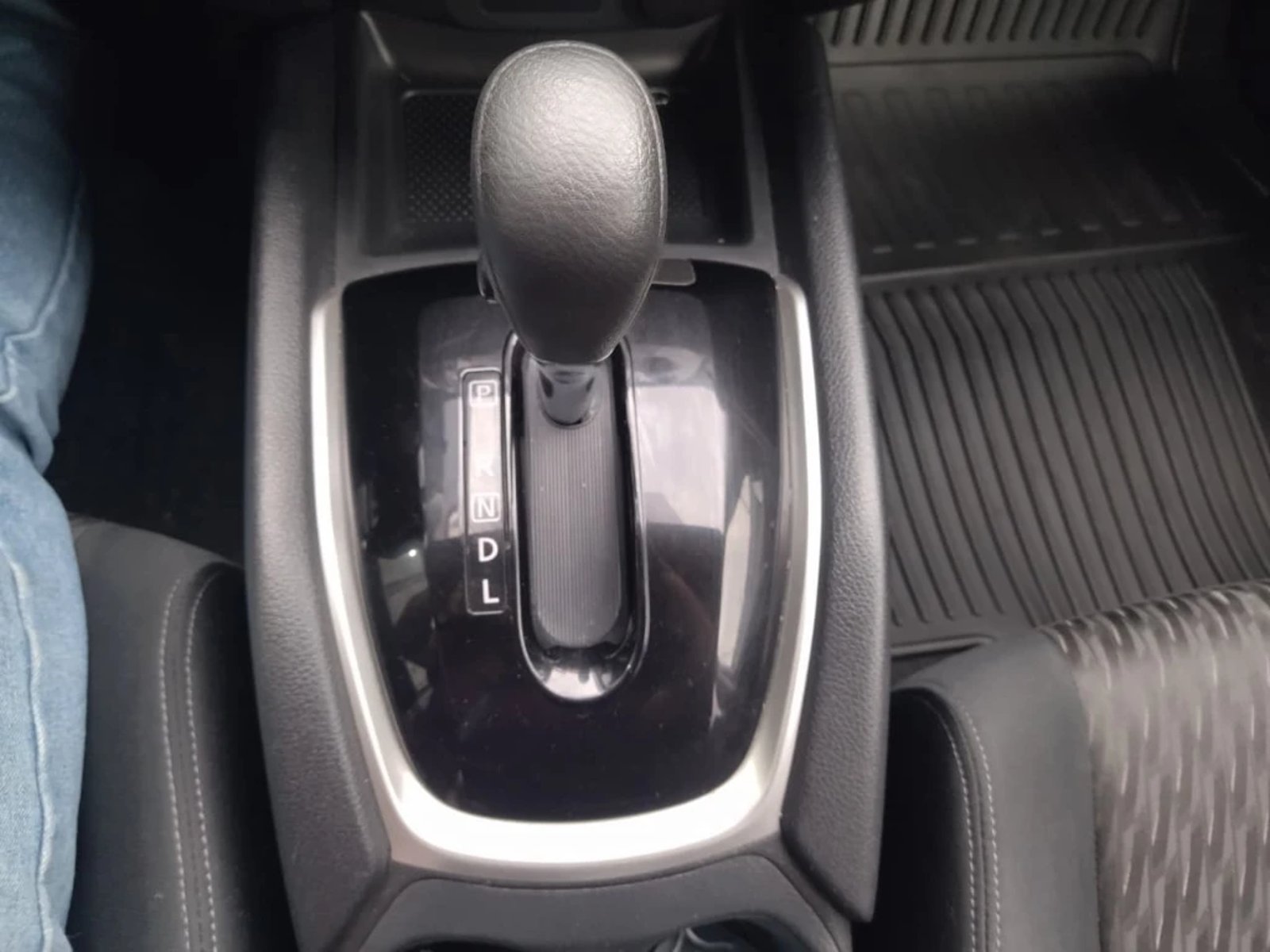 Nissan X-TRAIL 2.5 SENSE MC 4X4 2ROW CVT AT 5P 2023 - Imagen 15 de 20