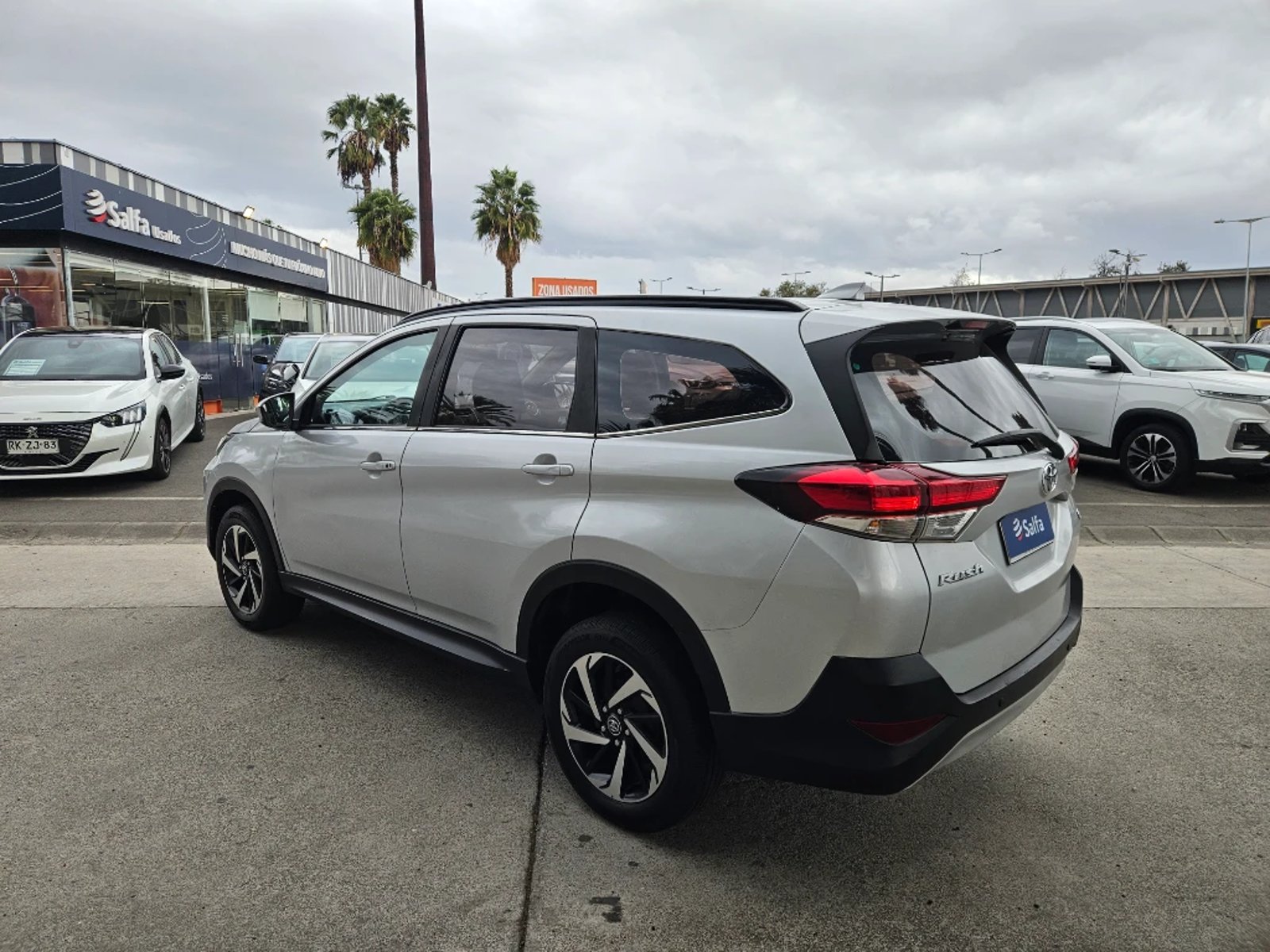 TOYOTA RUSH 1.5 XLI 4X2 MT 5P 2022 - Imagen 7 de 20