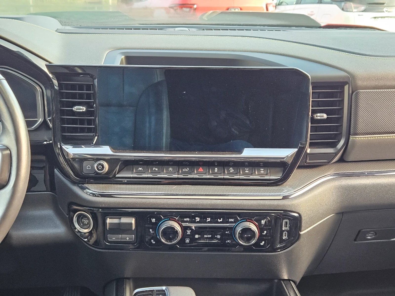Chevrolet Silverado 2023 - Imagen 15 de 20