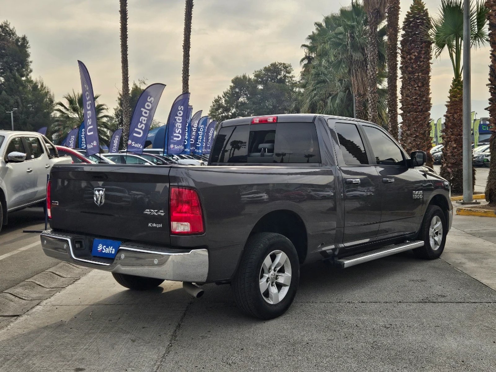 Dodge RAM 1500 3.6 SLT 4X4 QUAD CAB DOB. CAB. AT 4P 2019 - Foto 5 de 20