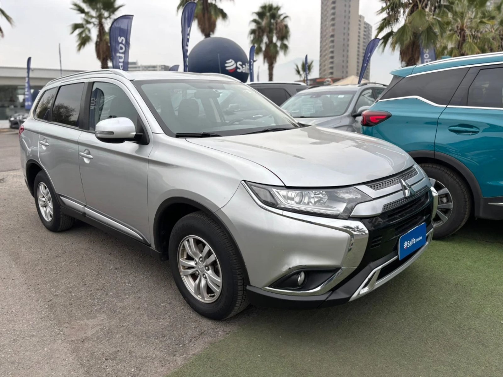 Mitsubishi OUTLANDER 2.0 4X2 MT 5P 2021 - Foto 3 de 20