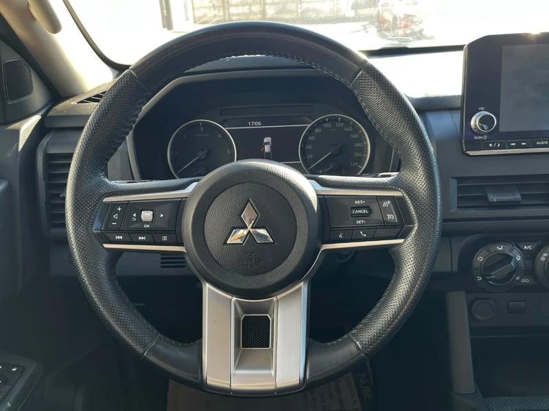 Mitsubishi L200 2023 - Imagen 15 de 20