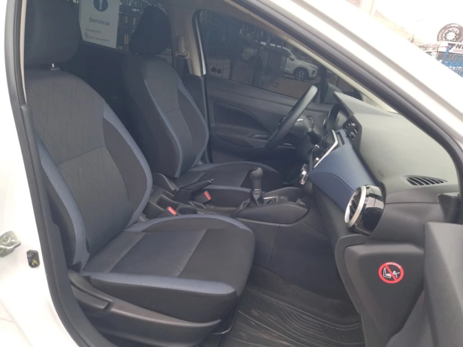 Nissan Versa 2024 - Imagen 14 de 20