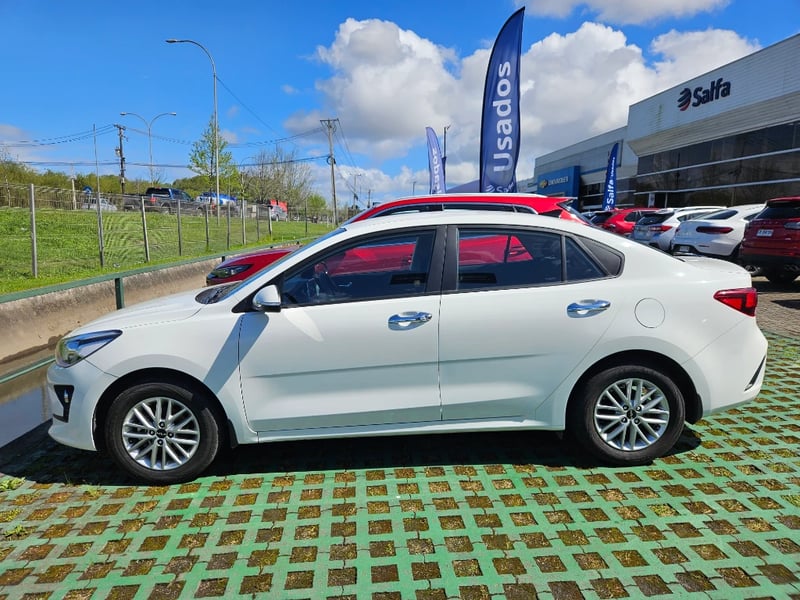 Kia Rio 4 2024 - Imagen 8 de 20