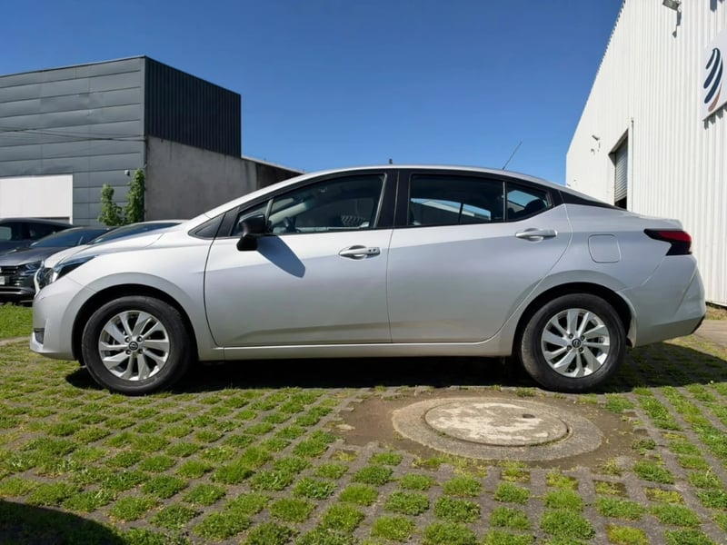 Nissan Versa 2025 - Imagen 8 de 20