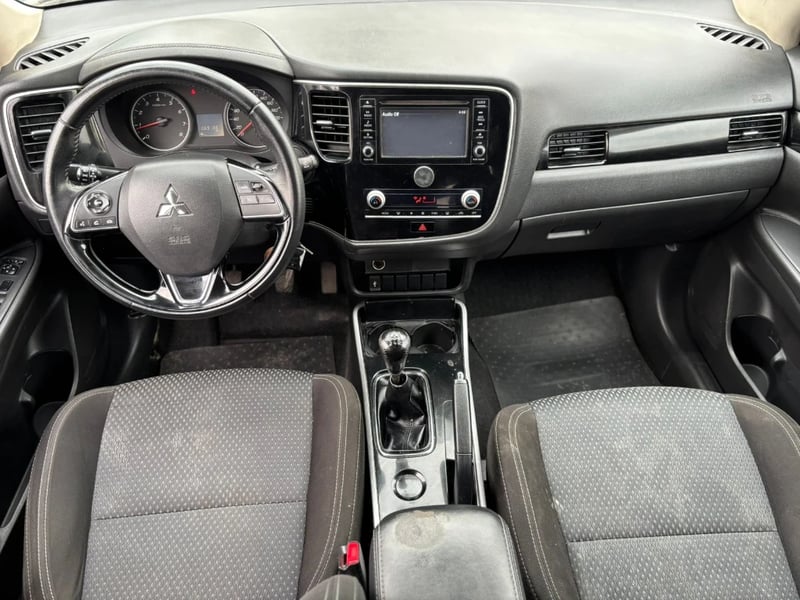 Mitsubishi Outlander 2021 - Imagen 17 de 20