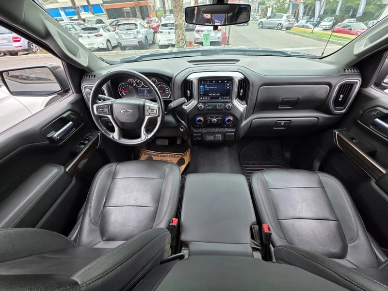 Chevrolet Silverado 2021 - Imagen 14 de 20