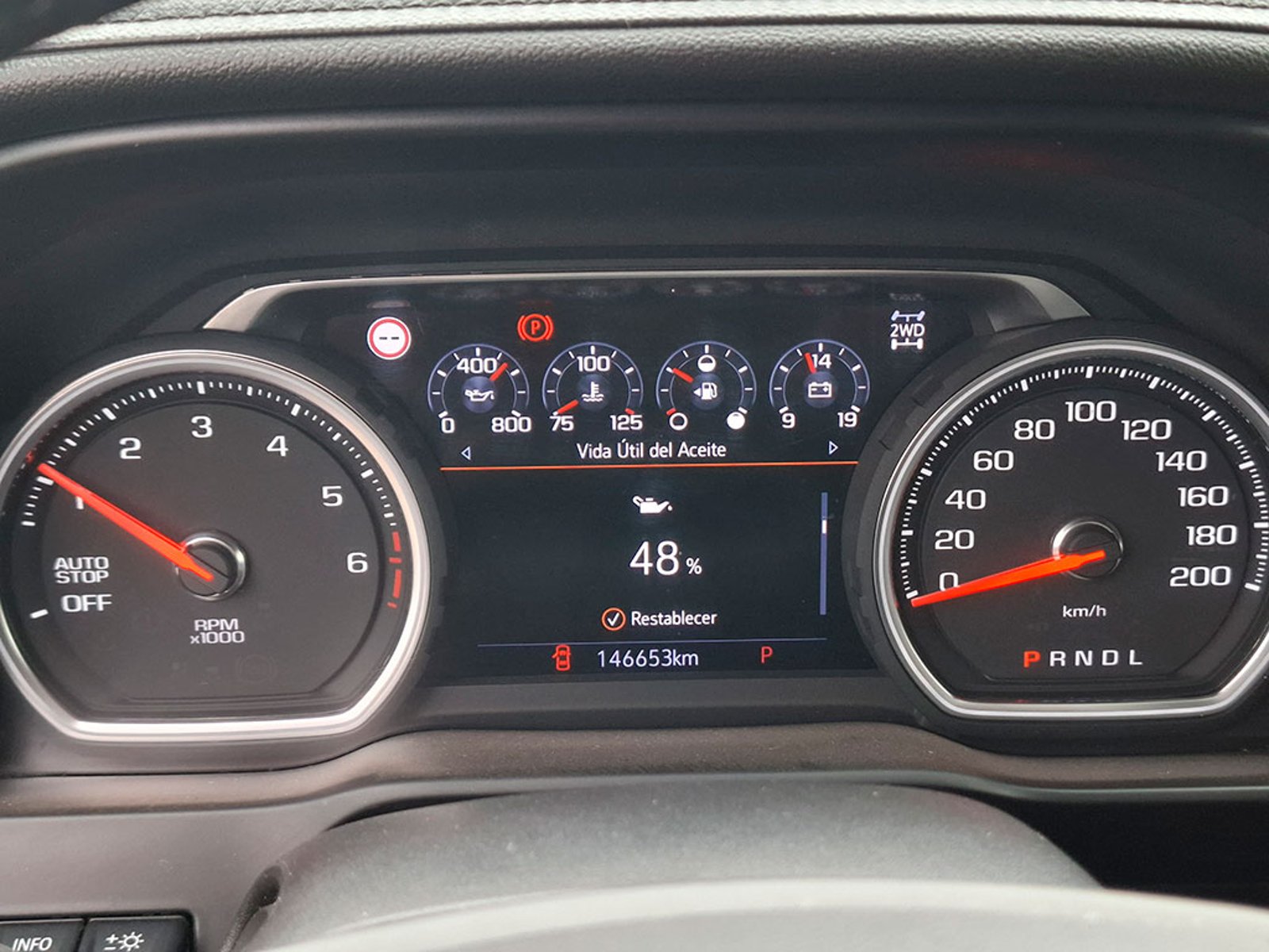 Chevrolet SILVERADO CC DCAB 4X4 5.3 AUT 2020 - Imagen 10 de 16