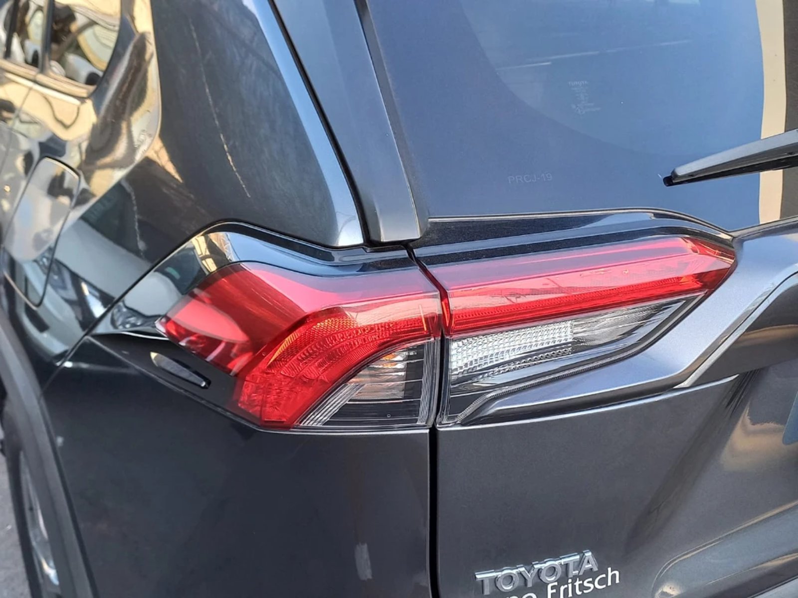 Toyota RAV4 2.0 XLE 4X2 CVT AT 5P 2021 - Imagen 10 de 20