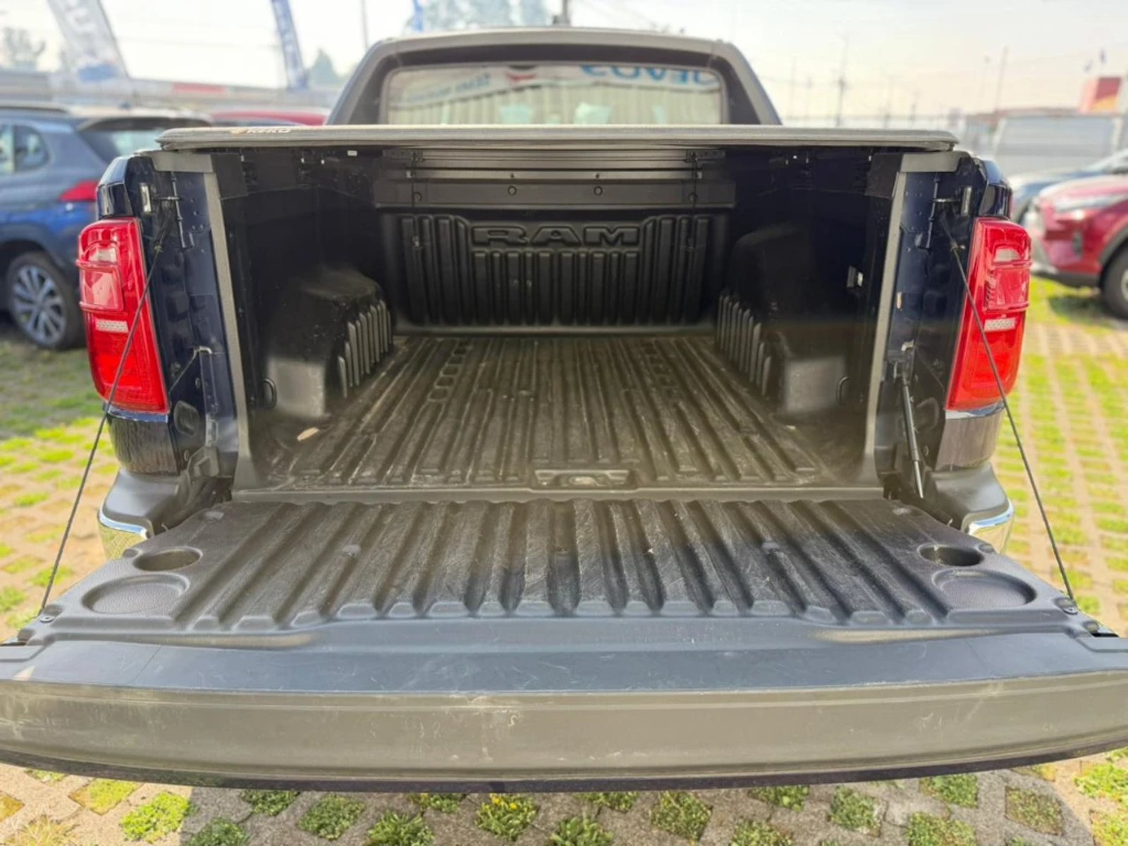 RAM RAMPAGE 2.0 LARAMIE DIESEL 4X4 DOB. CAB. AT 4P 2024 - Imagen 9 de 20