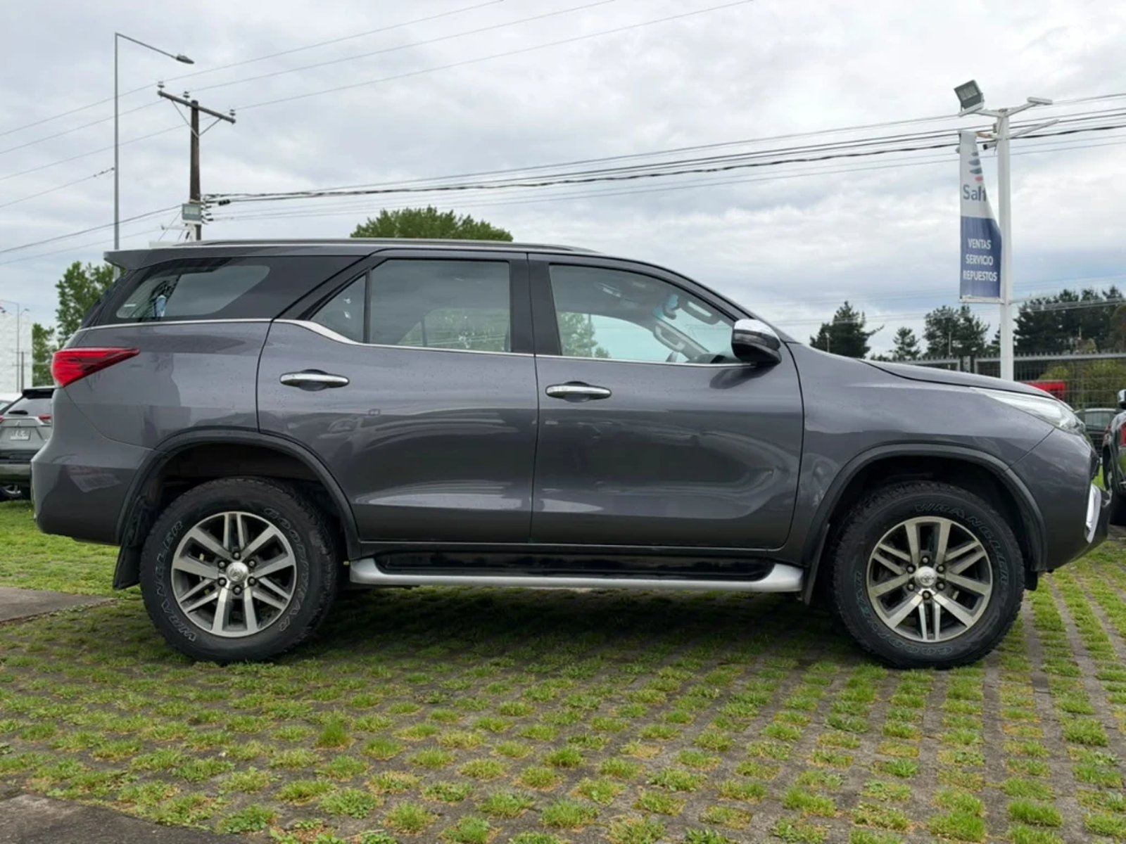 Toyota Fortuner 2019 - Foto 4 de 20