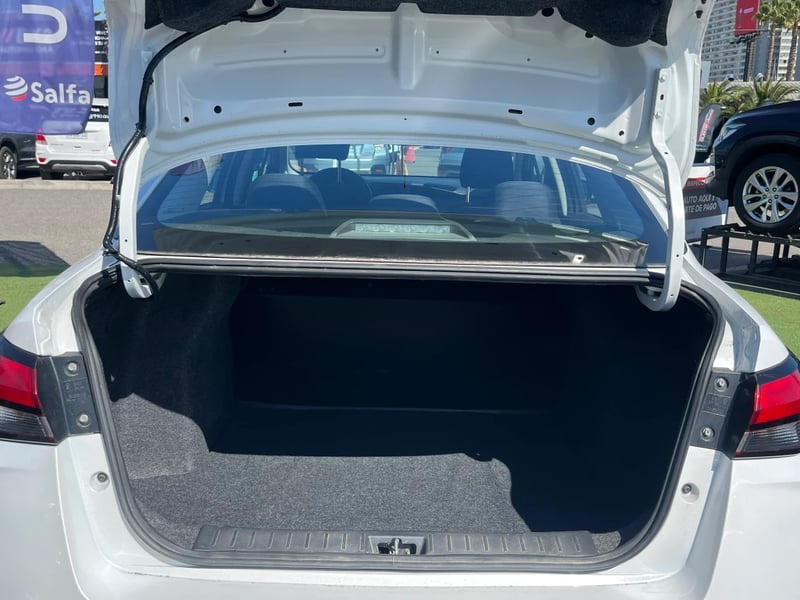 Nissan Versa 2025 - Imagen 12 de 20