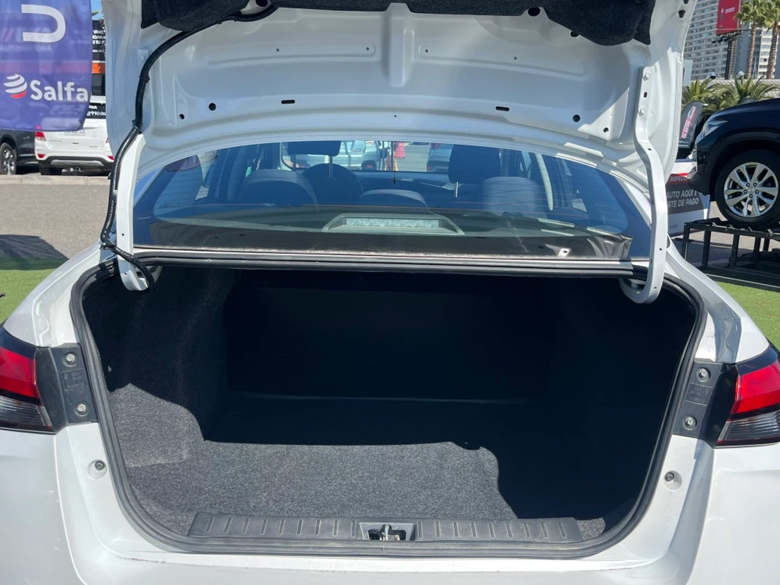 Nissan Versa 2025 - Imagen 12 de 20
