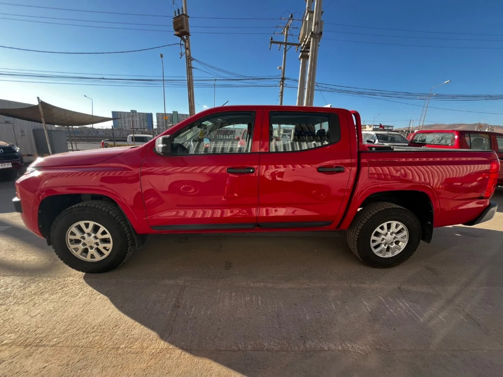 Mitsubishi L200 2023 - Foto 4 de 20