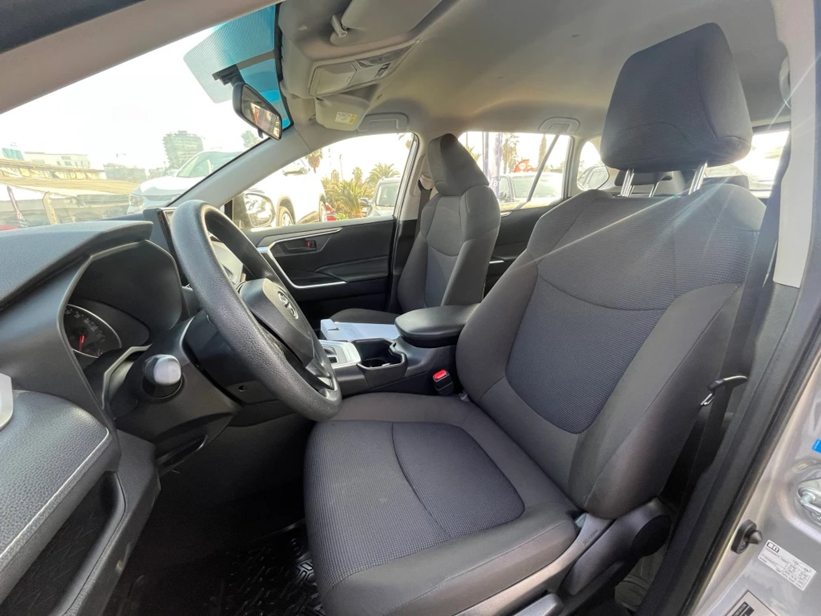 Toyota Rav4 2025 - Imagen 12 de 20
