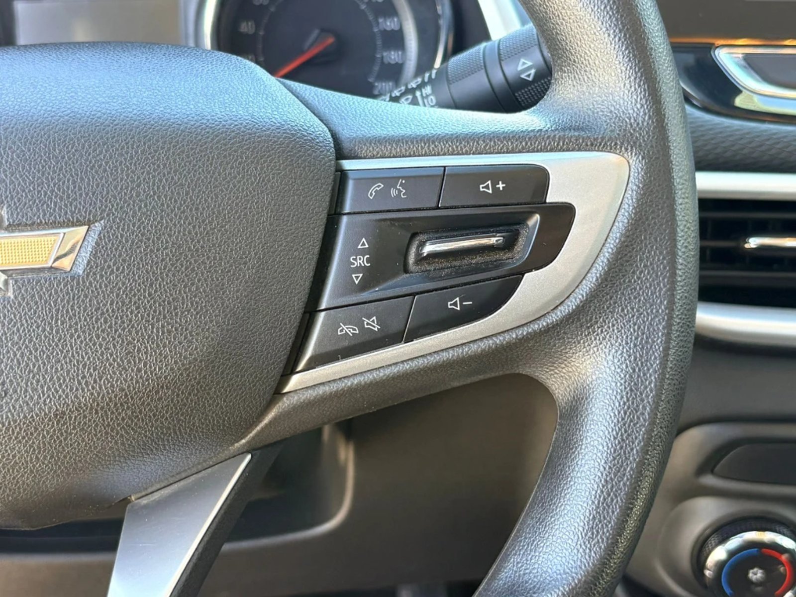 CHEVROLET TRACKER 1.2T LTZ R 4X2 AT 5P 2025 - Imagen 12 de 20