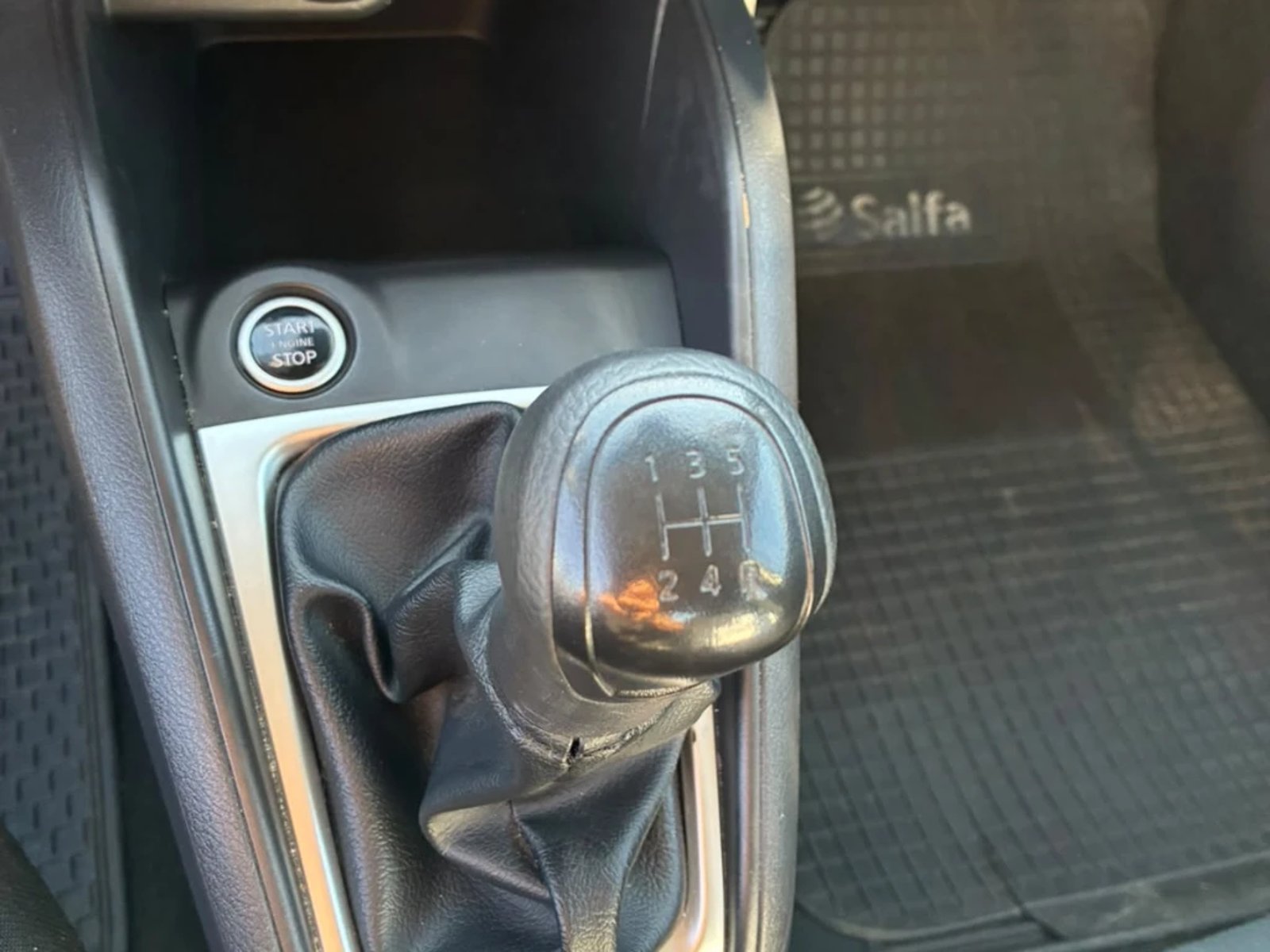 Nissan Versa 2025 - Imagen 18 de 20