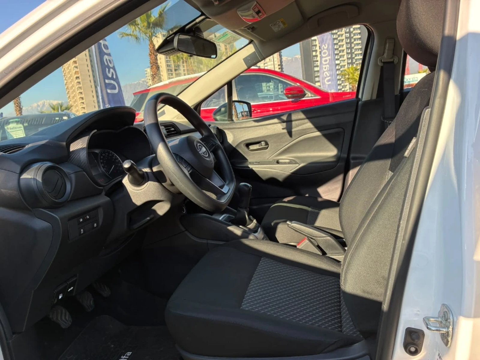 Nissan Versa 2025 - Imagen 10 de 20