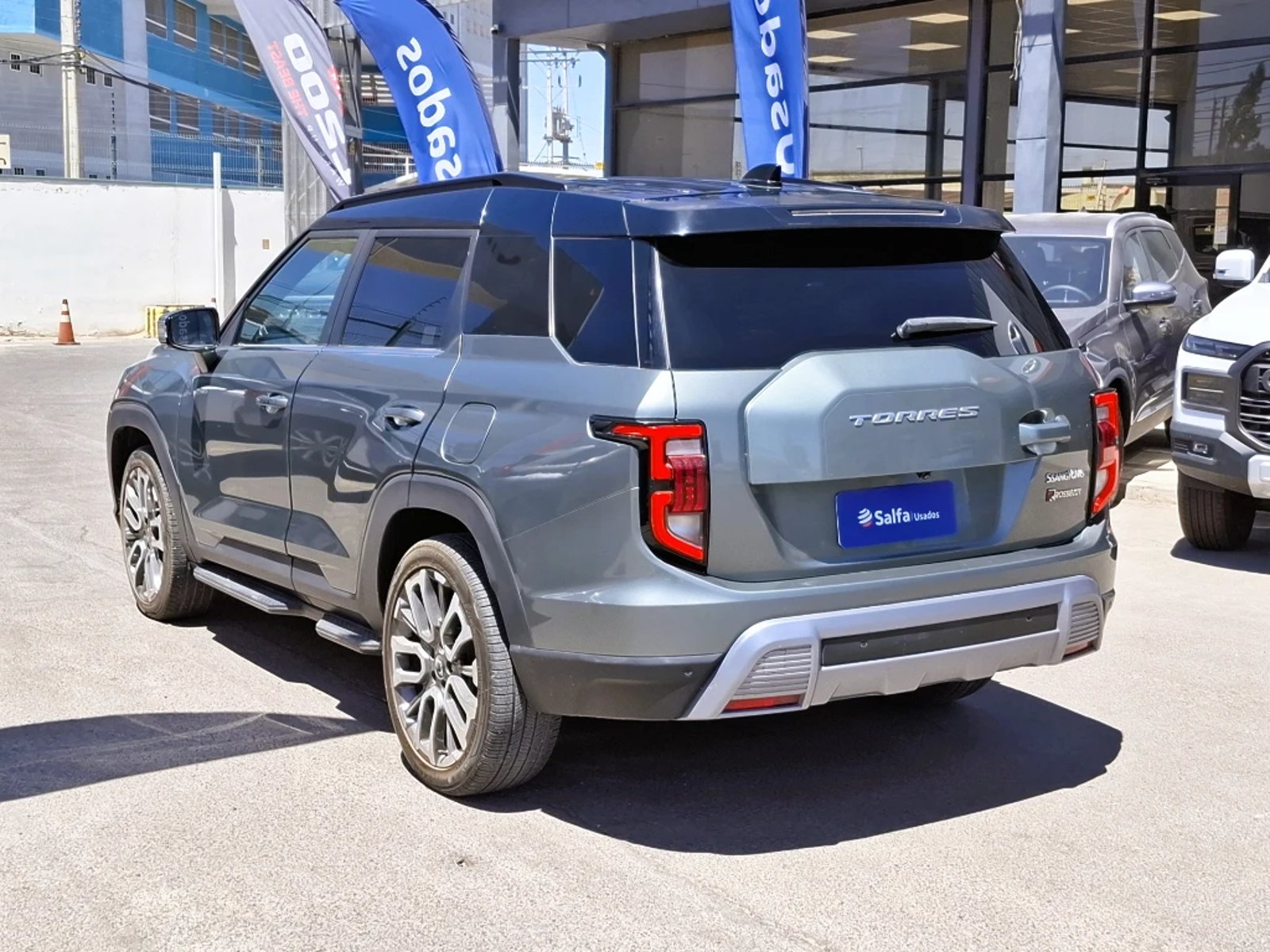 SsangYong TORRES 1.5T LIMITED PLUS 4WD BITONO AT 5P 2023 - Foto 5 de 20