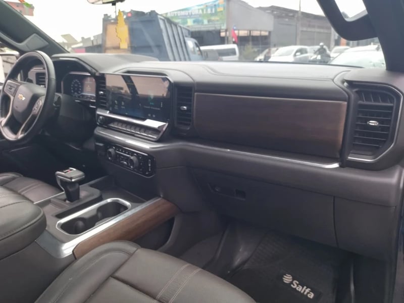 Chevrolet Silverado 2023 - Imagen 16 de 20